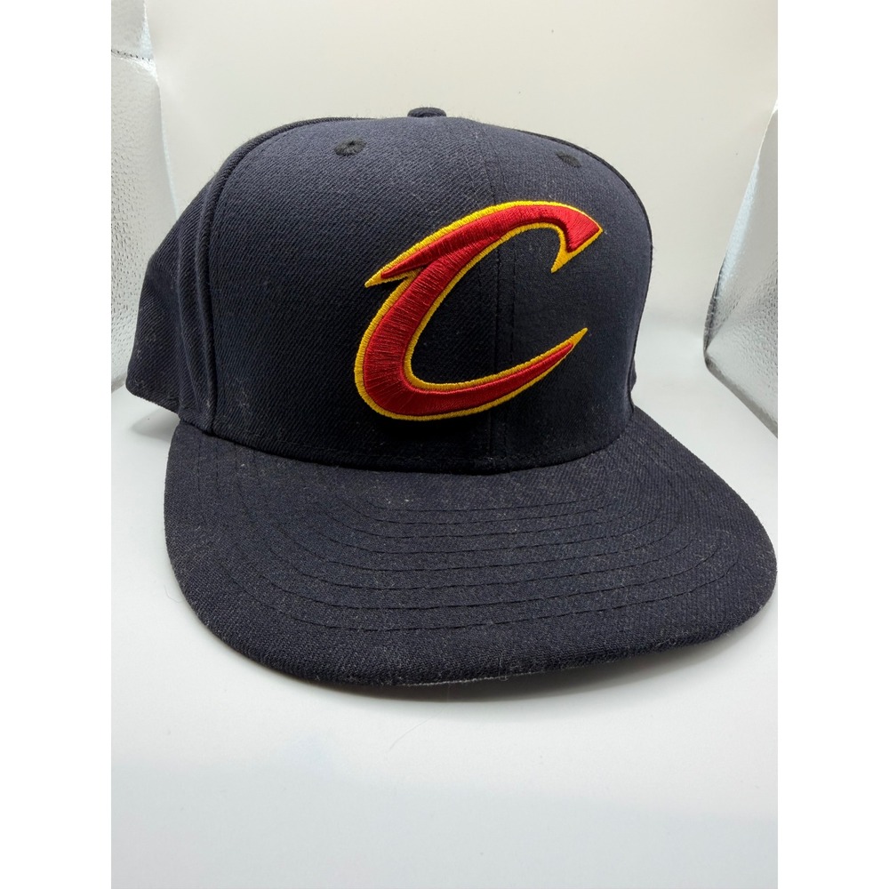 New Era 59FIFTY Cleveland Cavaliers‎ Fitted Hat Navy Blue Size 7 3/8 NBA Cap